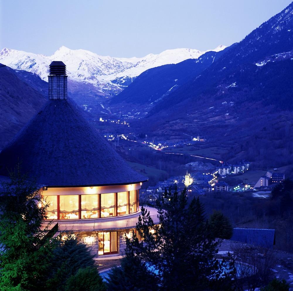 Parador De Vielha Kültér fotó